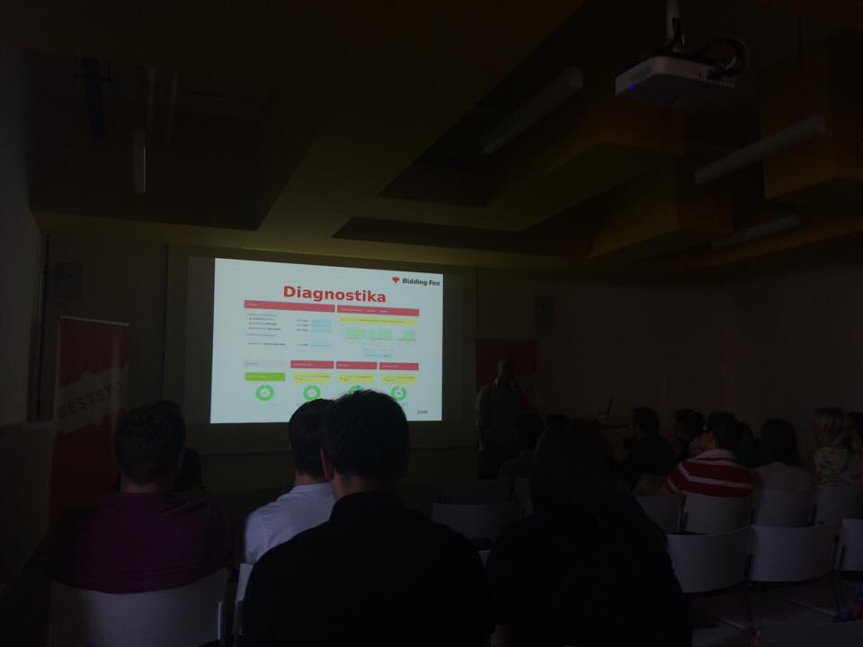 nekonference-bidding_fox
